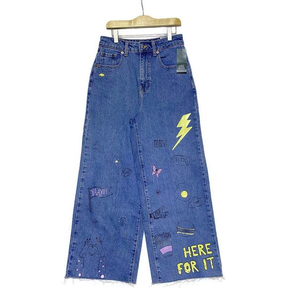 Wild Fable Jeans Women's Size 0 I Need Space Graphics Distressed Bottom New - Picture 1 of 13